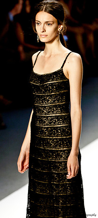 Tadashi Shoji