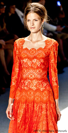 Tadashi Shoji