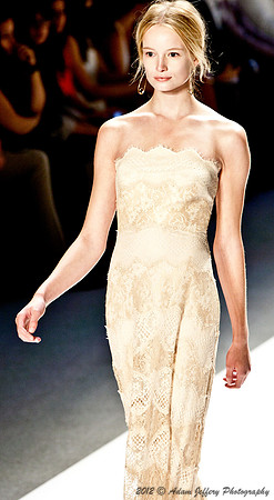 Tadashi Shoji