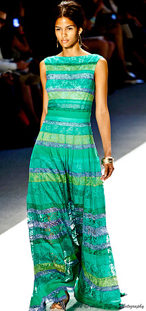 Tadashi Shoji