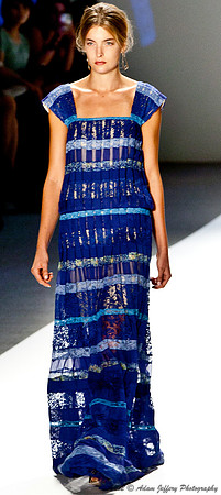 Tadashi Shoji