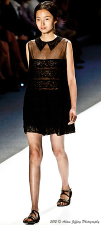 Tadashi Shoji