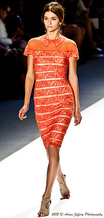 Tadashi Shoji