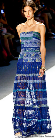 Tadashi Shoji