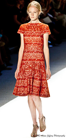 Tadashi Shoji