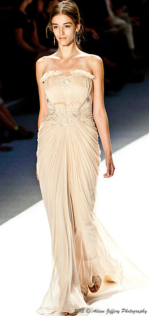 Tadashi Shoji