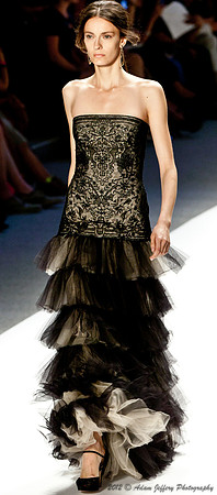 Tadashi Shoji