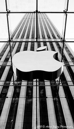 Apple & GM